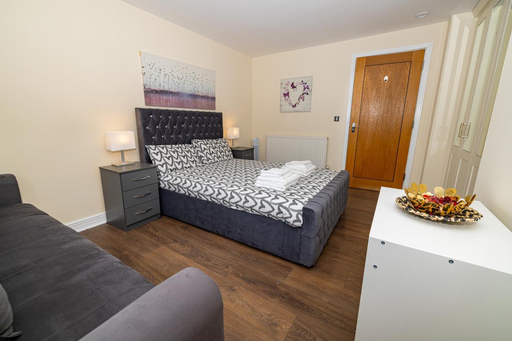 Two Bed Apartment Near Canary Wharf ลอนดอน ภายนอก รูปภาพ