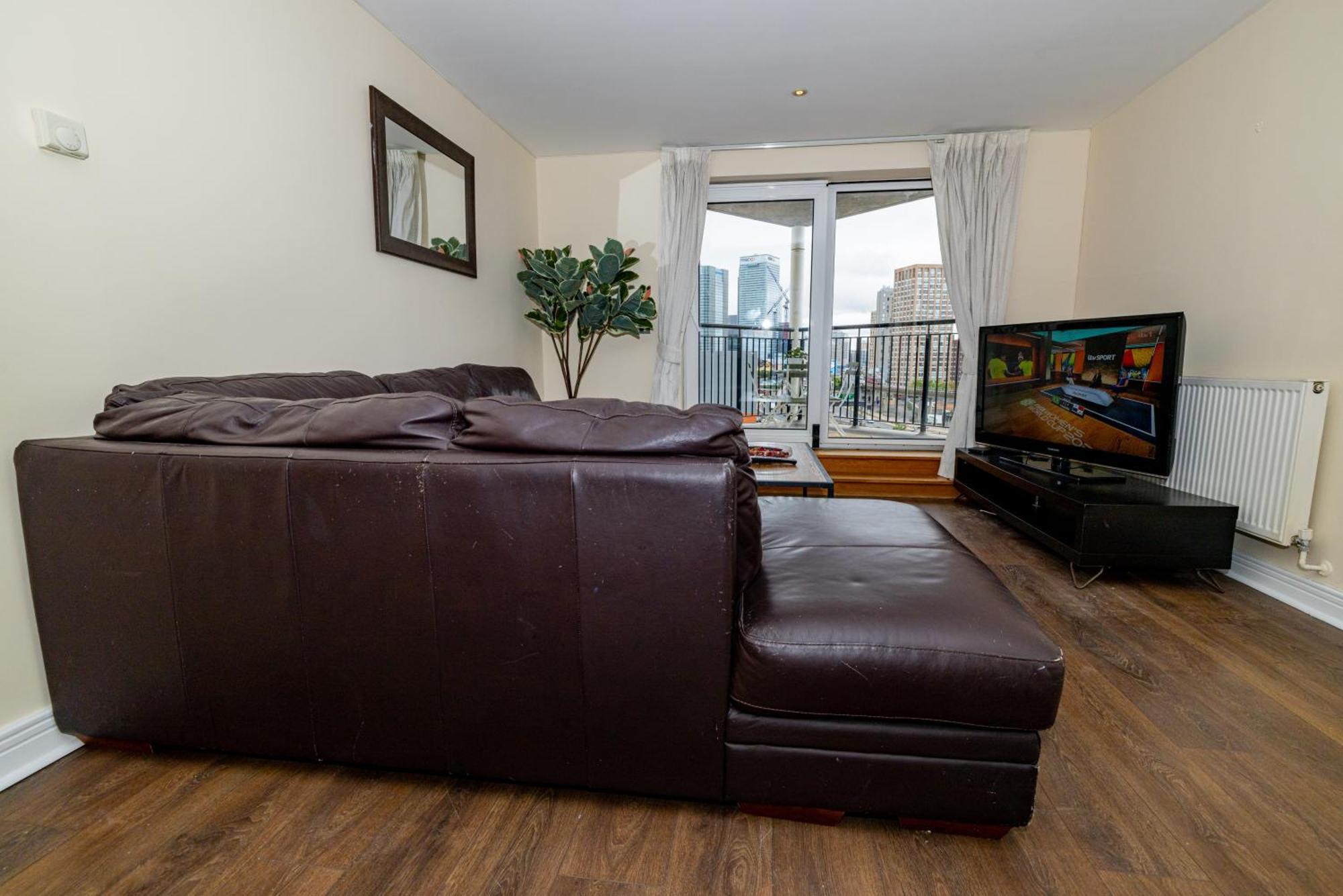 Two Bed Apartment Near Canary Wharf ลอนดอน ภายนอก รูปภาพ