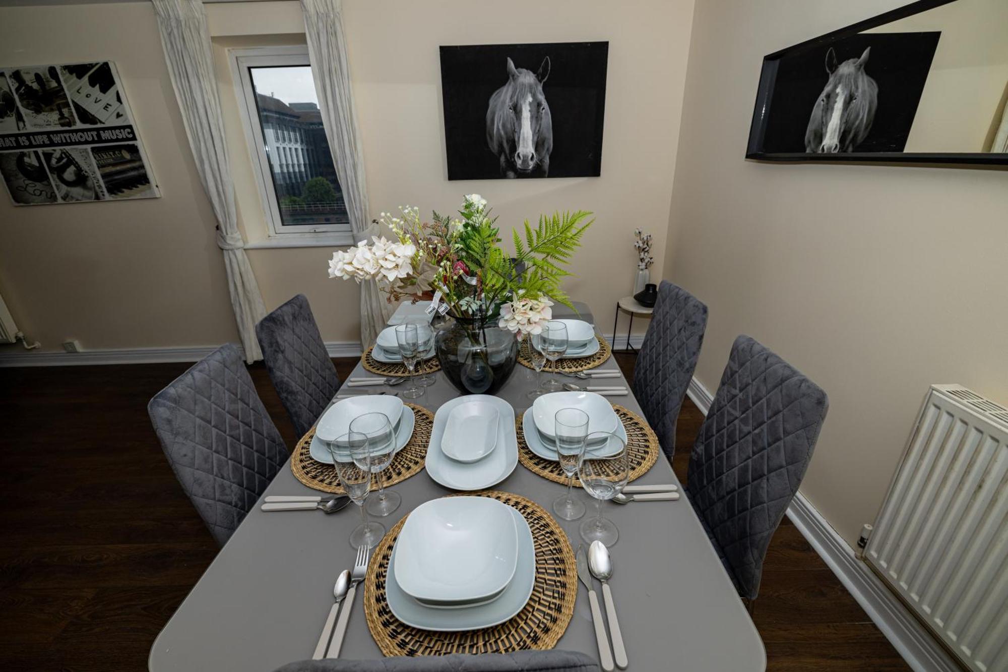 Two Bed Apartment Near Canary Wharf ลอนดอน ภายนอก รูปภาพ